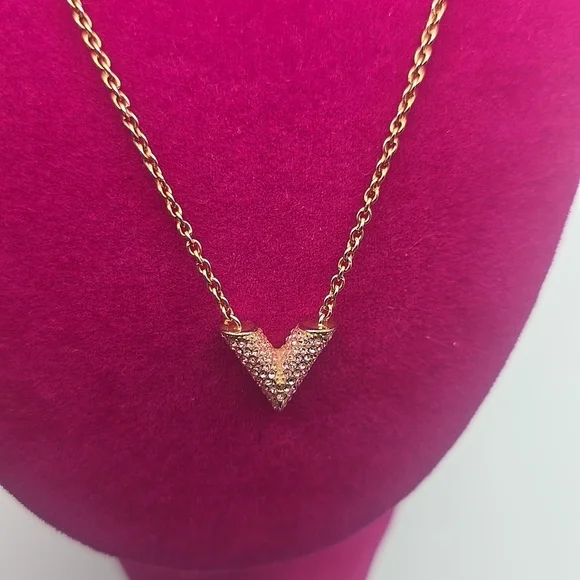 Louis Vuitton Essentiel V Gold Tone Pink Rhinestone Necklace (VERY GOOD)COA✨️💖✨ - Picture 3 of 11